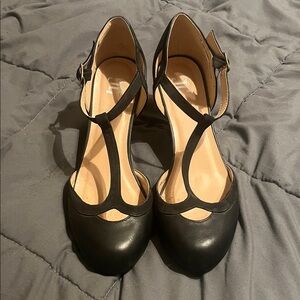 JG Elegant Black T-Strap Women's Shoes